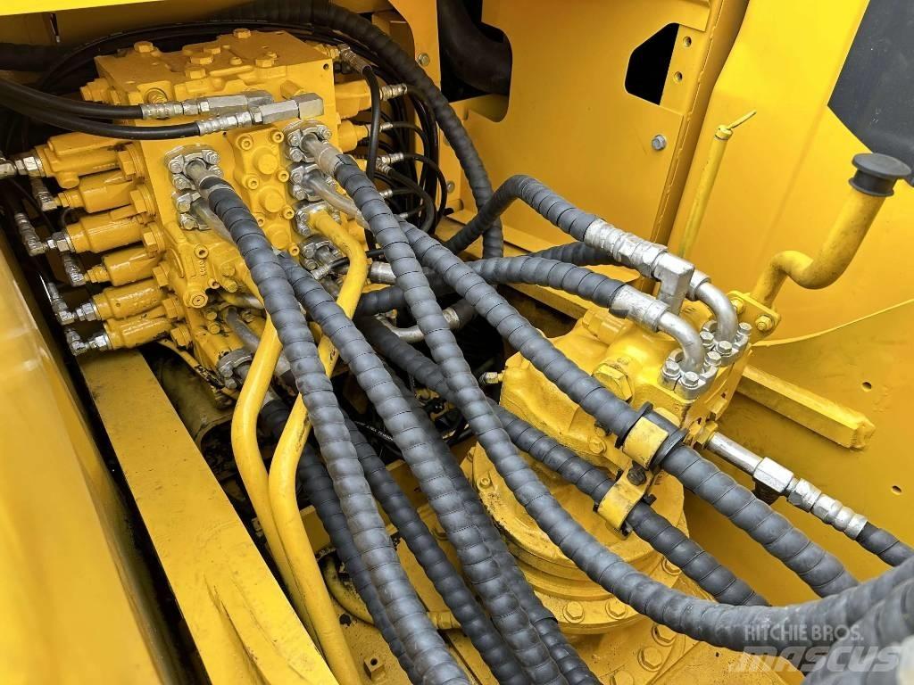 Komatsu PC200-8 Escavadoras de rastos