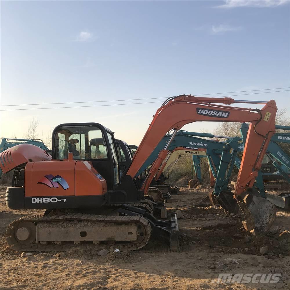 Doosan DH80 Escavadoras Midi 7t - 12t