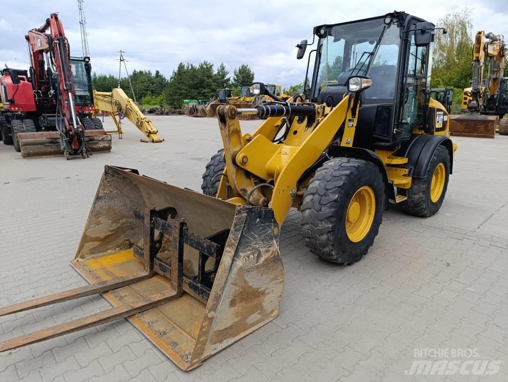CAT 908M Pás carregadoras de rodas