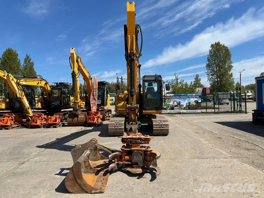 JCB JS 130 LC Escavadoras de rastos