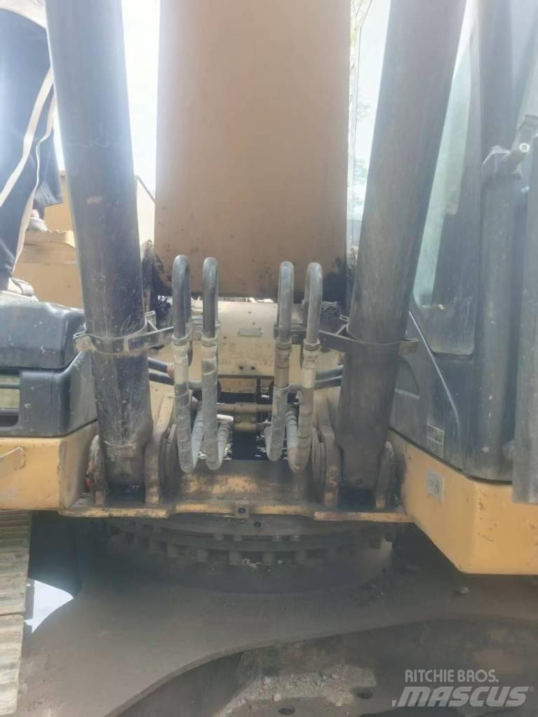 CAT 320 D2 Escavadoras de rastos
