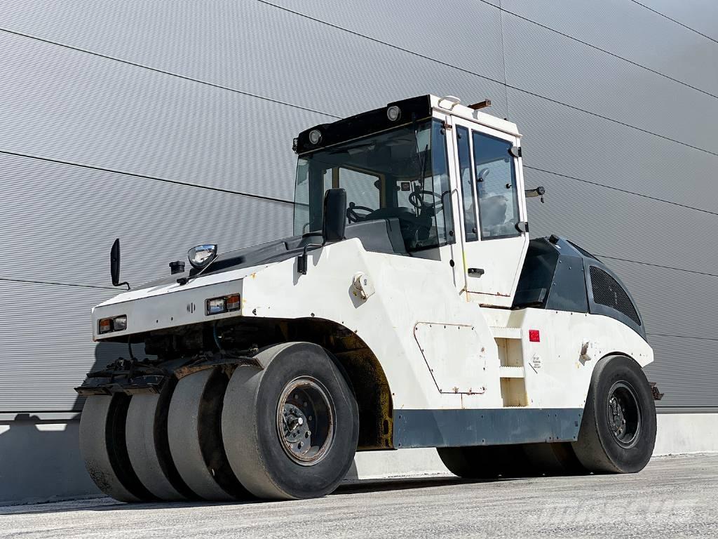 Bomag BW 24 RH Cilindros Compactadores de pneus