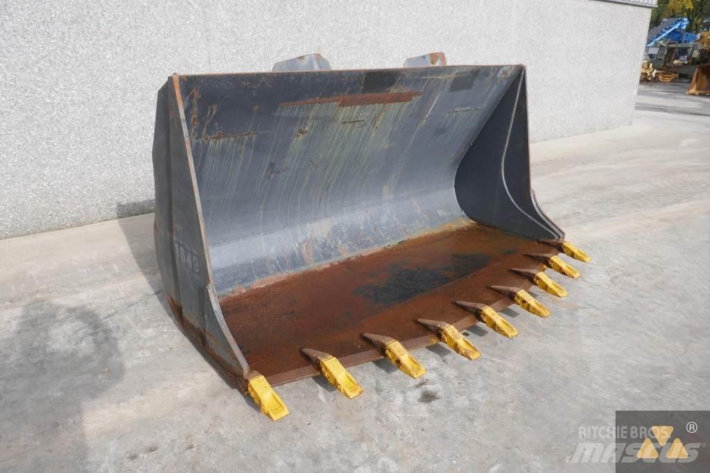 Volvo L120B Bucket Baldes