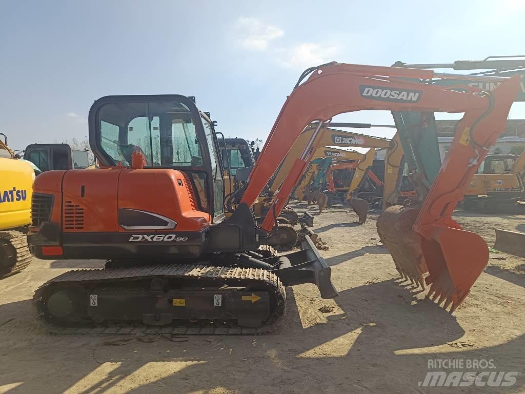 Doosan DX60-9C Escavadoras de rastos