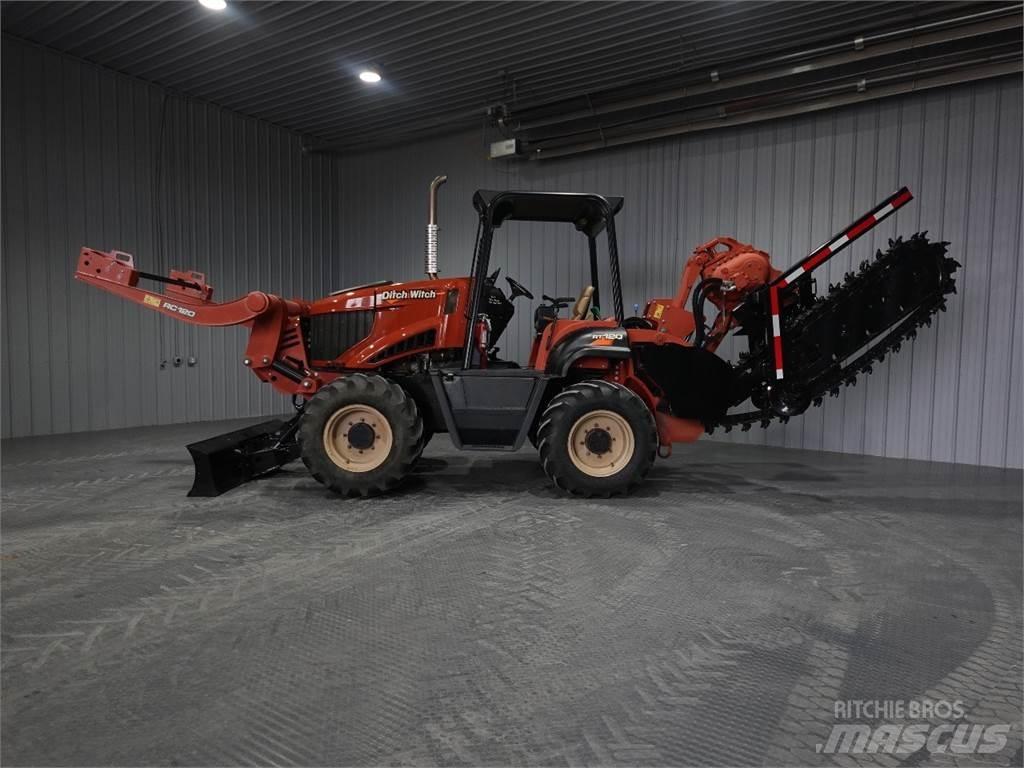 Ditch Witch RT120 Abre-valas