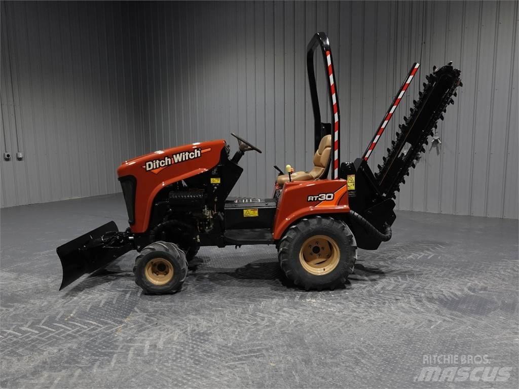 Ditch Witch RT30 Abre-valas