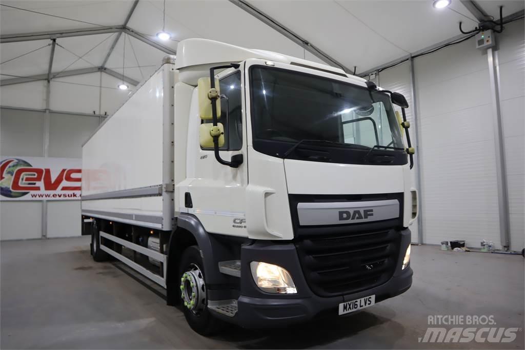 DAF CF220 Camiões de caixa fechada