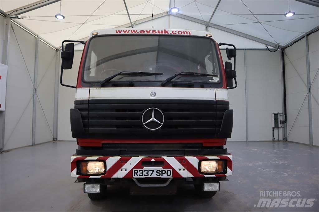 Mercedes-Benz MK 2524 Camiões caixa cortinas laterais