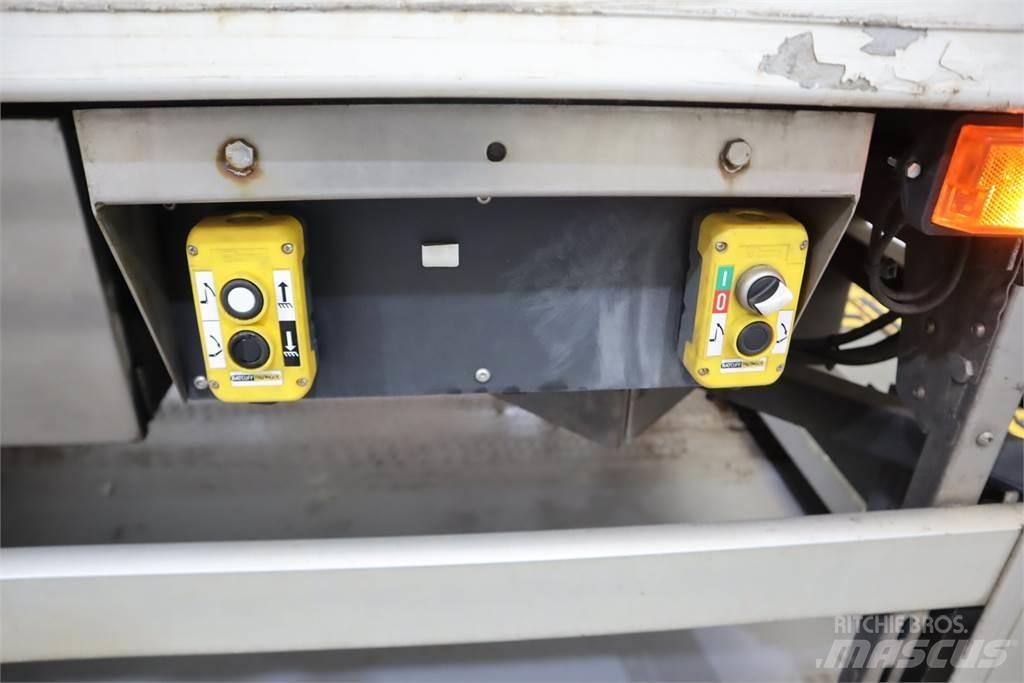 Scania P250 Contentores refrigerados