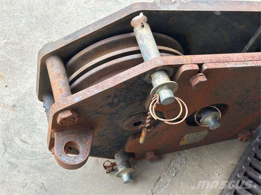 Johnson  Peças e equipamento de gruas