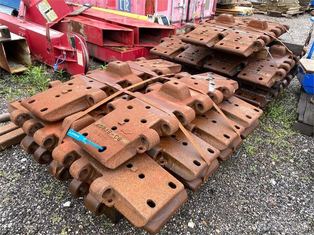Manitowoc  Rastos, correntes e material rodante
