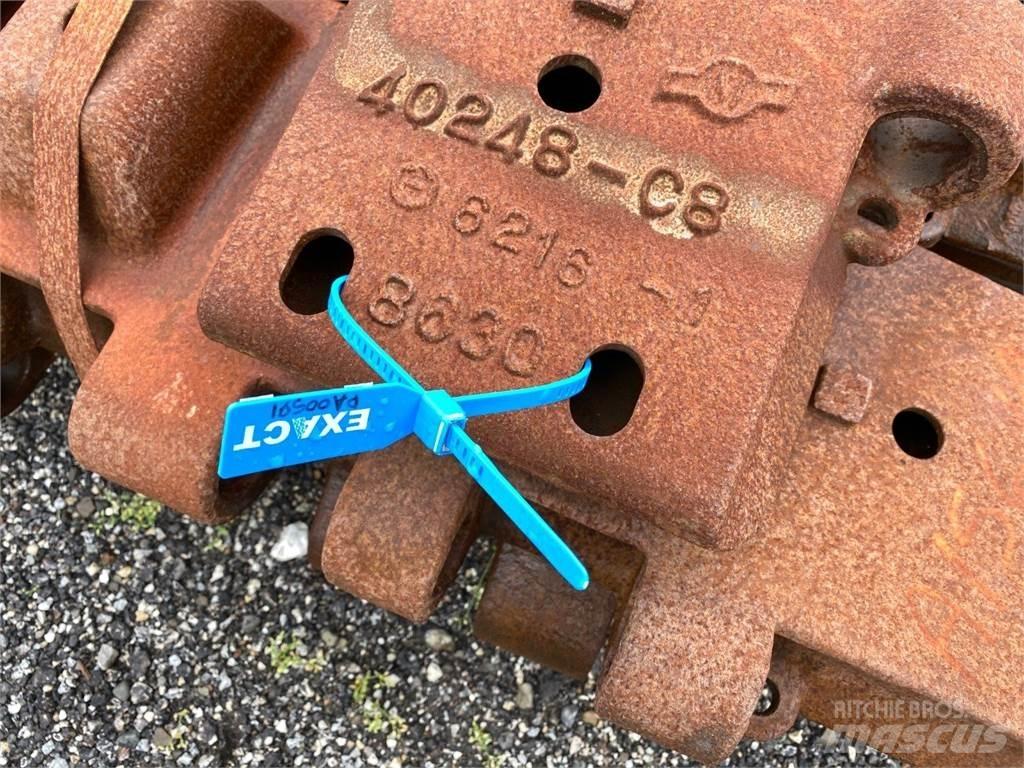 Manitowoc  Rastos, correntes e material rodante