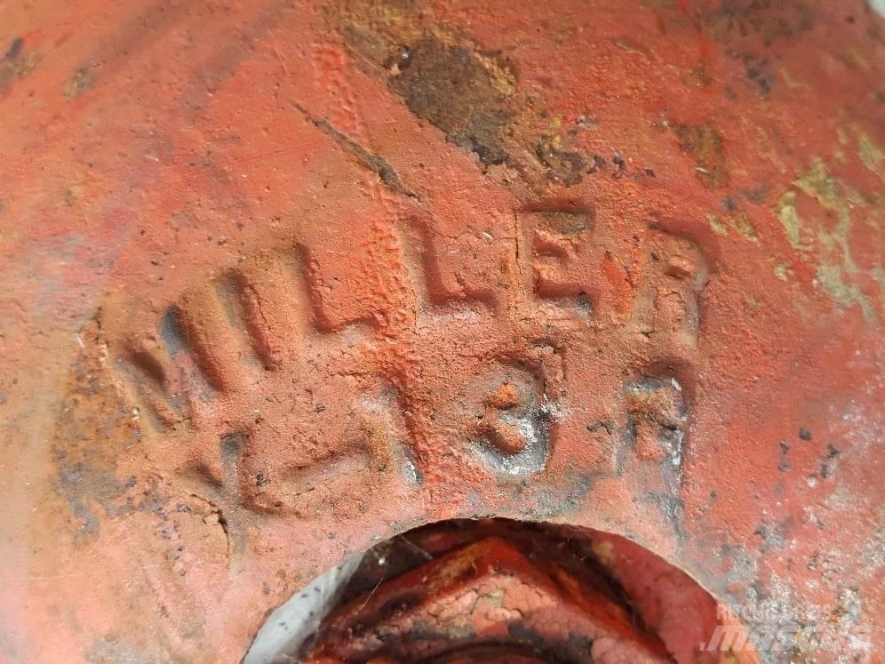 Miller X-13 Peças e equipamento de gruas