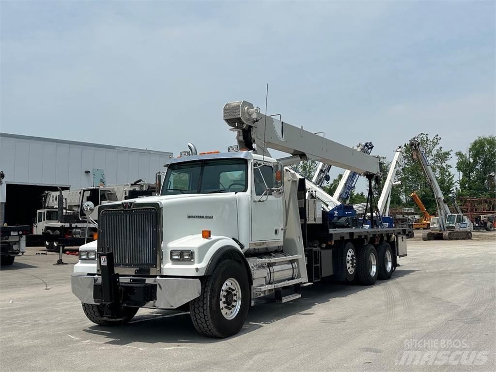 National 8100D Camiões grua
