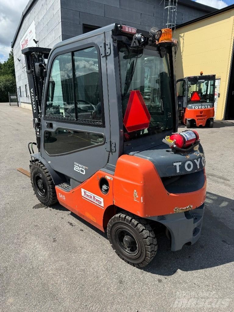 Toyota 06-8FD20F Empilhadores Diesel