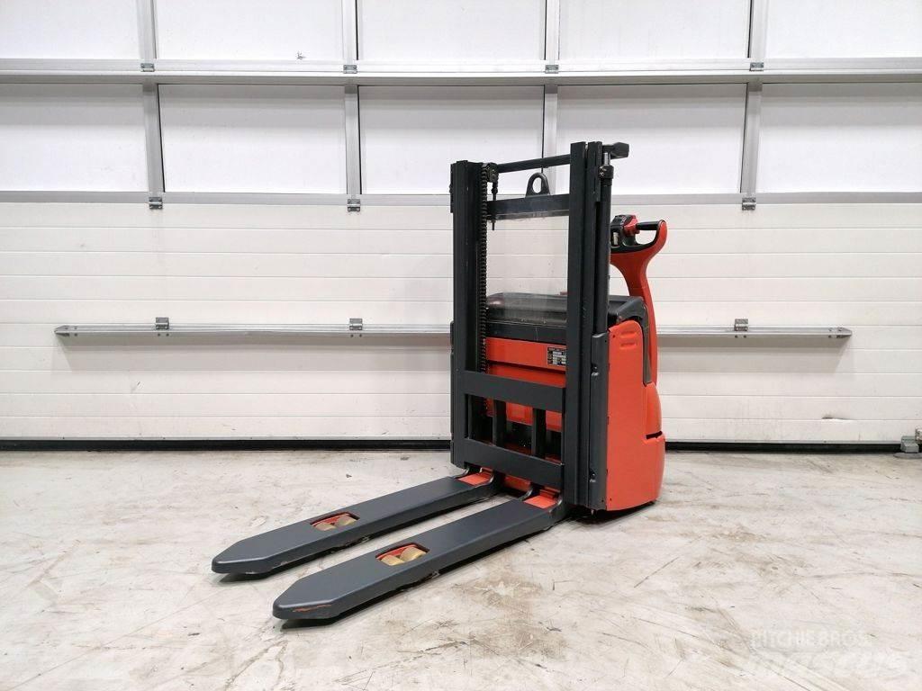 Linde L10 Empilhador para operador externo