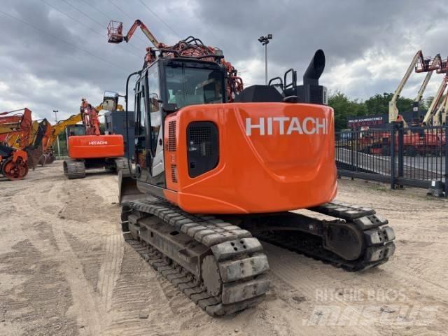 Hitachi ZX 135 US-6 Escavadoras de rastos