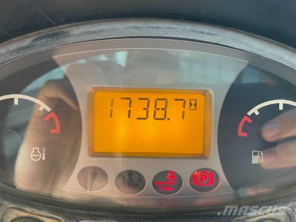 Bobcat T 590 Carregadoras de direcção deslizante