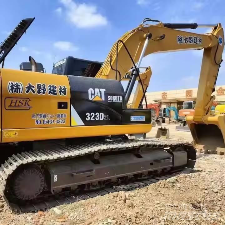 CAT CAT323D2L Escavadoras de rastos