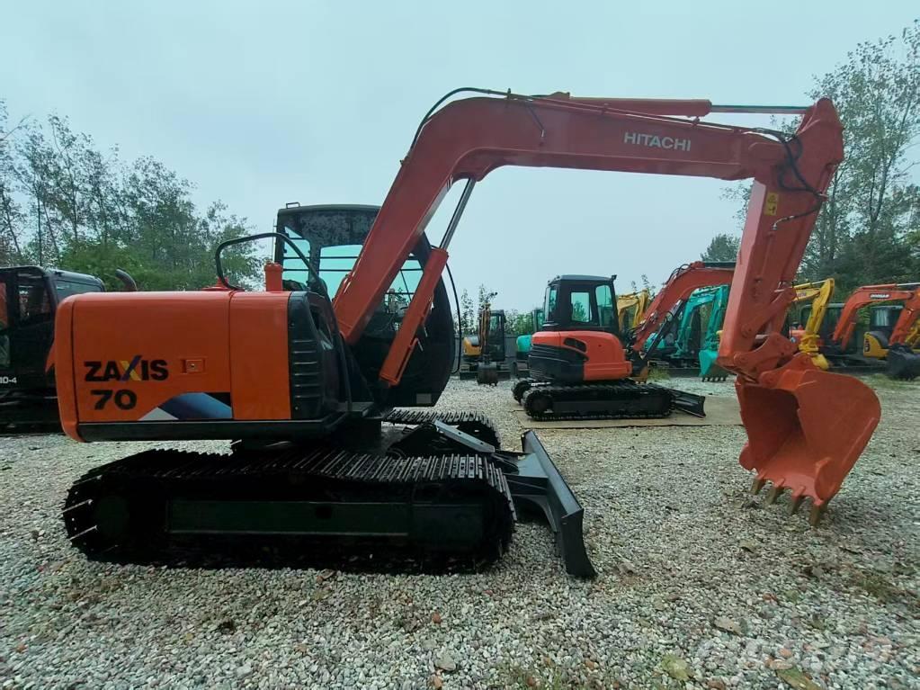 Hitachi ZX 70 Mini Escavadoras <7t