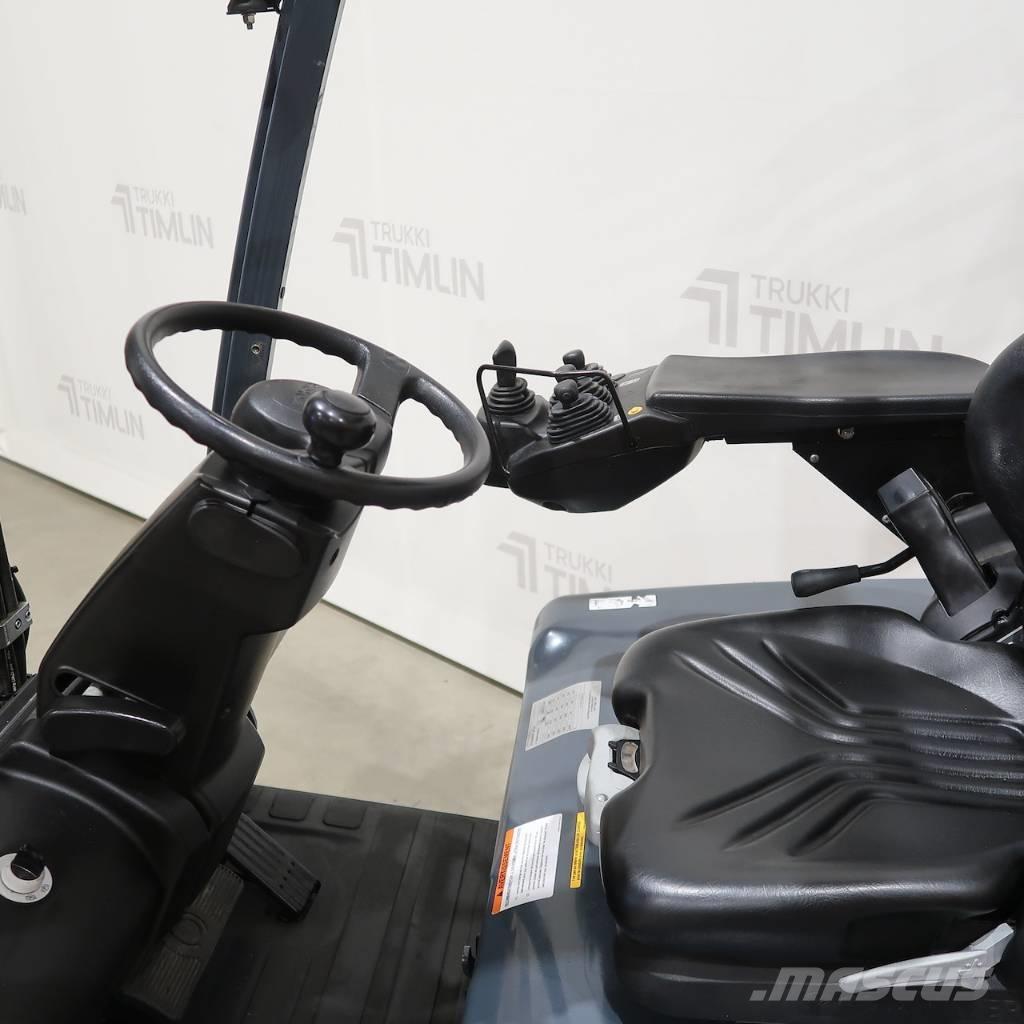 Toyota 8FBMT25 Empilhadores eléctricos