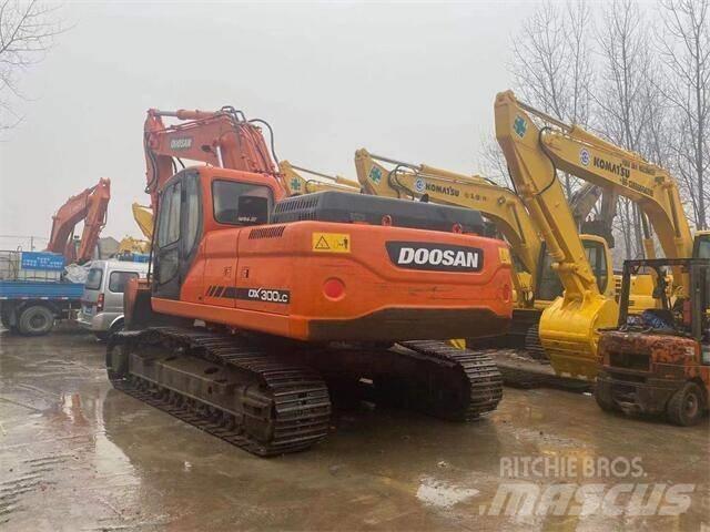 Doosan DX 300 Escavadoras de rastos