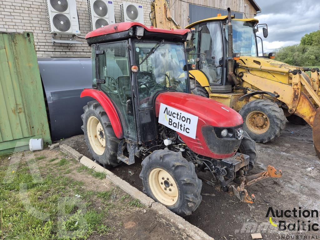 Branson 5820 CX Tratores Agrícolas usados