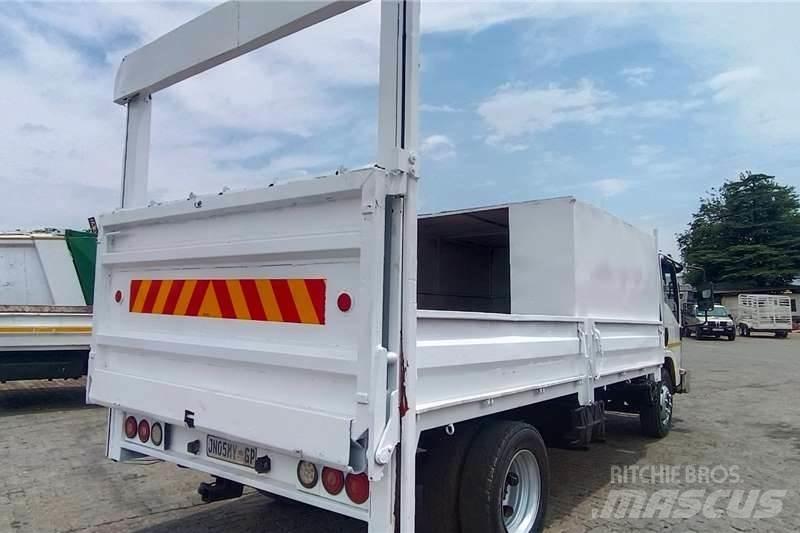 Isuzu NPR400 Outros Camiões