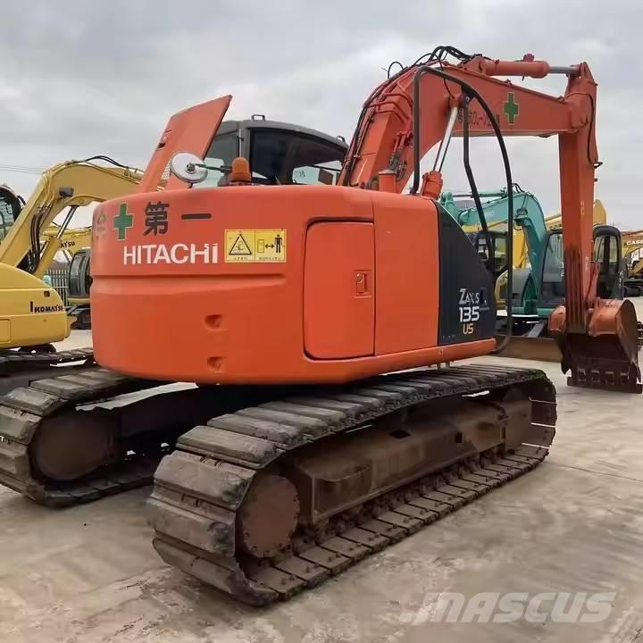  HItahci ZX135Us Escavadoras de rastos
