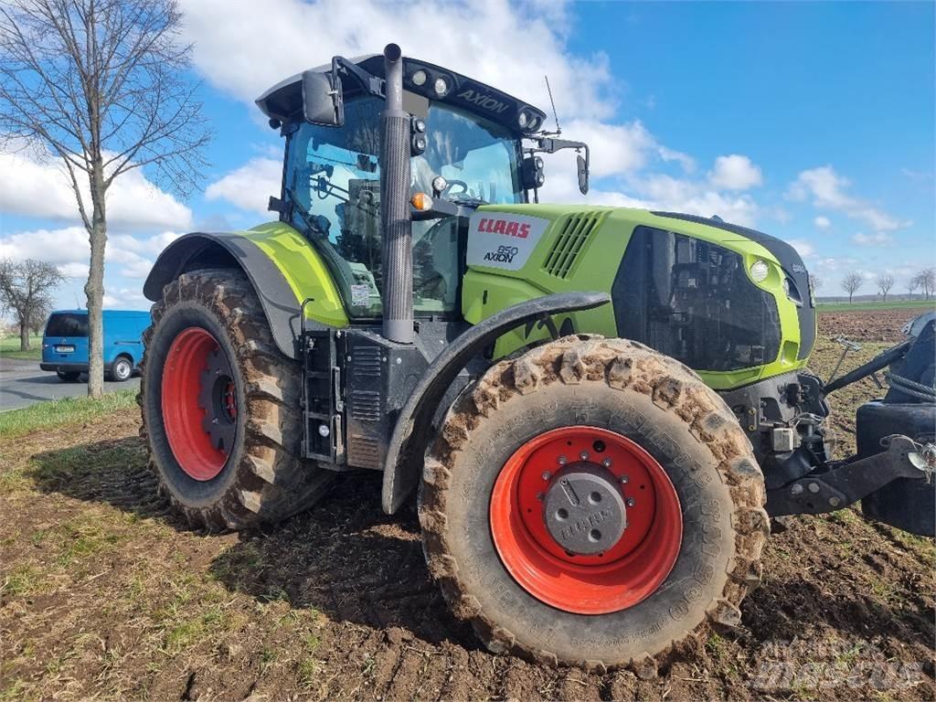 CLAAS Axion 850 Tratores Agrícolas usados
