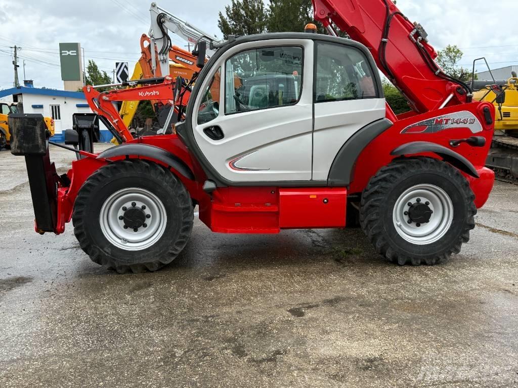 Manitou MT 1440 Manipuladores telescópicos