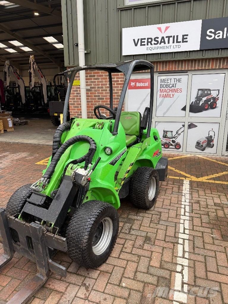 Avant 528 Mini carregadoras