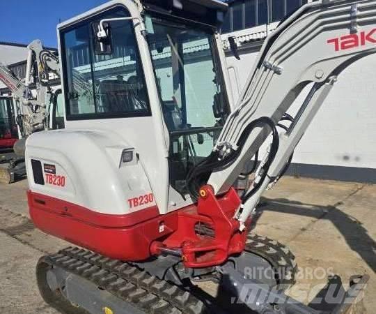 Takeuchi TB 230 Mini Escavadoras <7t