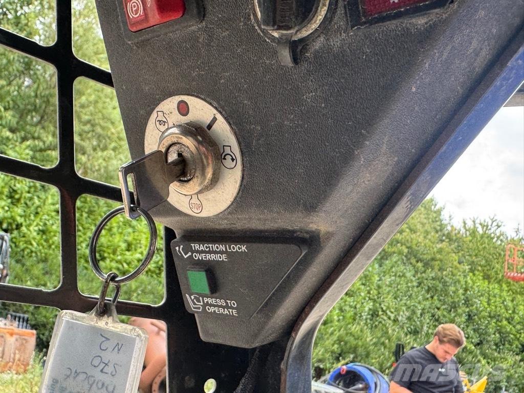 Bobcat S 70 Carregadoras de direcção deslizante