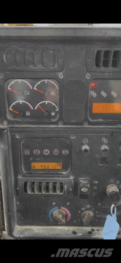 CAT D 5 N LGP Dozers - Tratores rastos