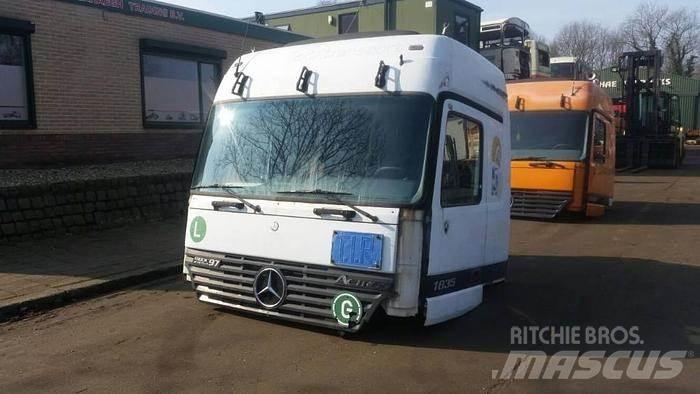 Mercedes-Benz 1835 Transportes - Outros
