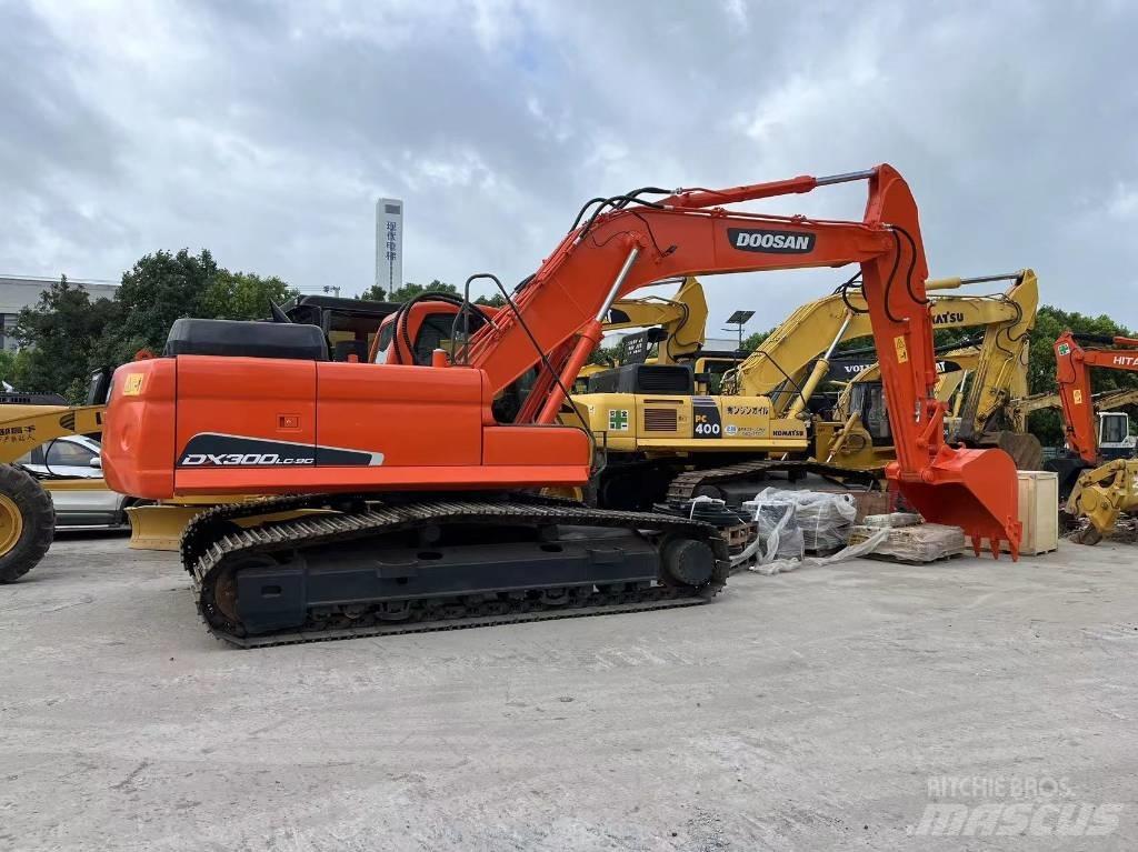 Doosan DX 300 Escavadoras de rastos