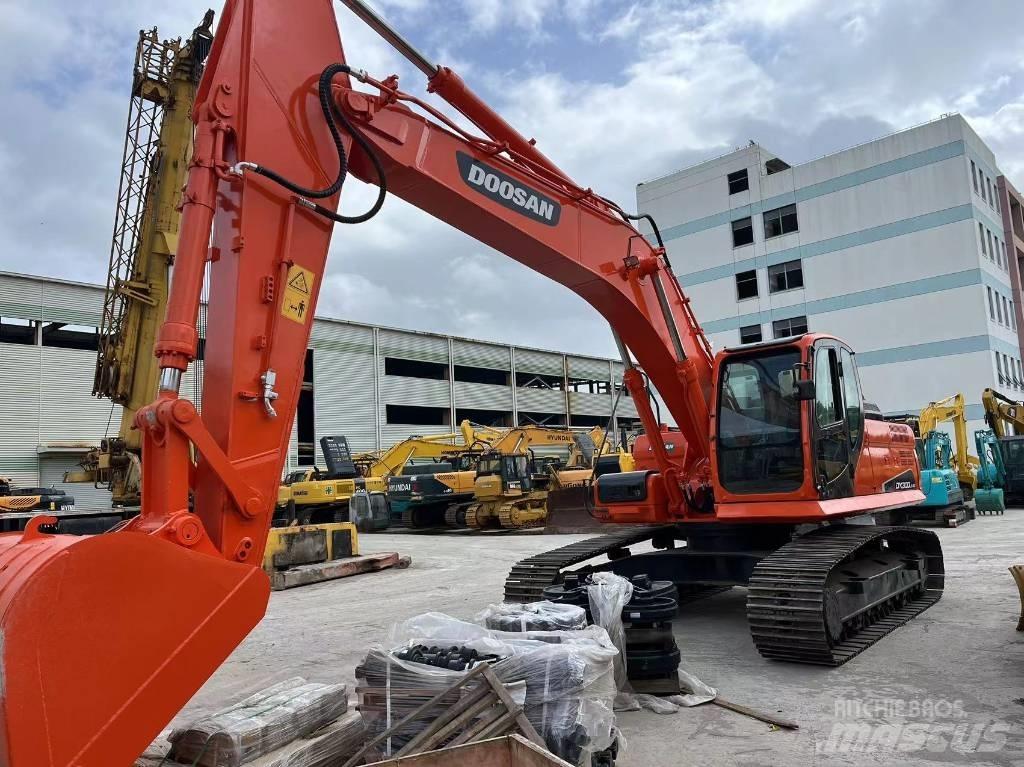 Doosan DX 300 Escavadoras de rastos