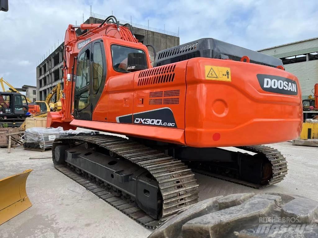 Doosan DX 300 Escavadoras de rastos