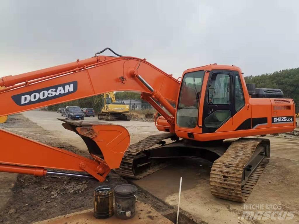 Doosan DH225LC-9 Escavadoras de rastos