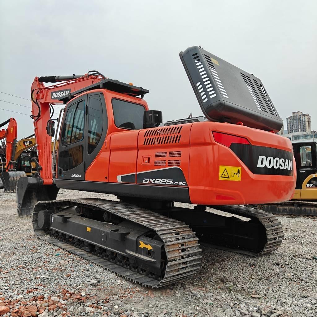 Doosan DX 225 LCA Escavadoras de rastos