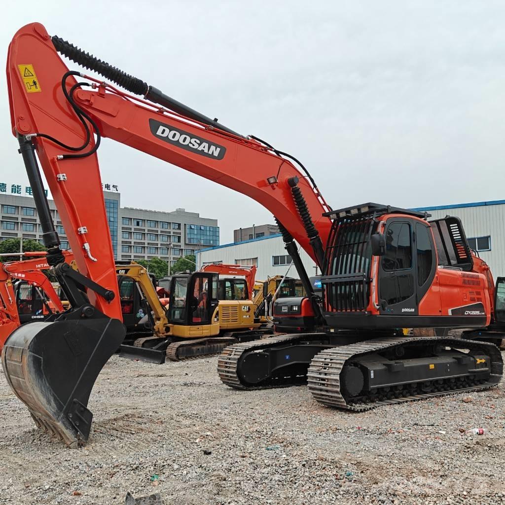 Doosan DX 225 LCA Escavadoras de rastos