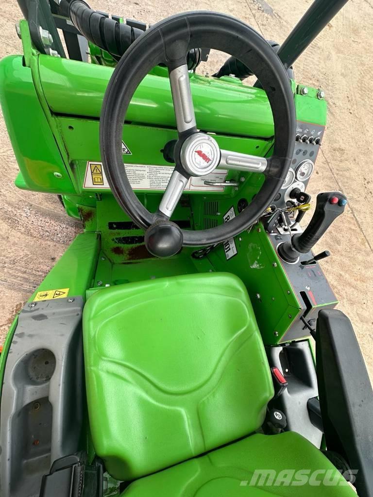 Avant 423 Carregadora multifunções