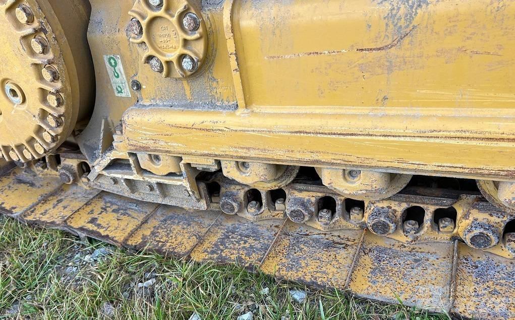 CAT D 4 Dozers - Tratores rastos