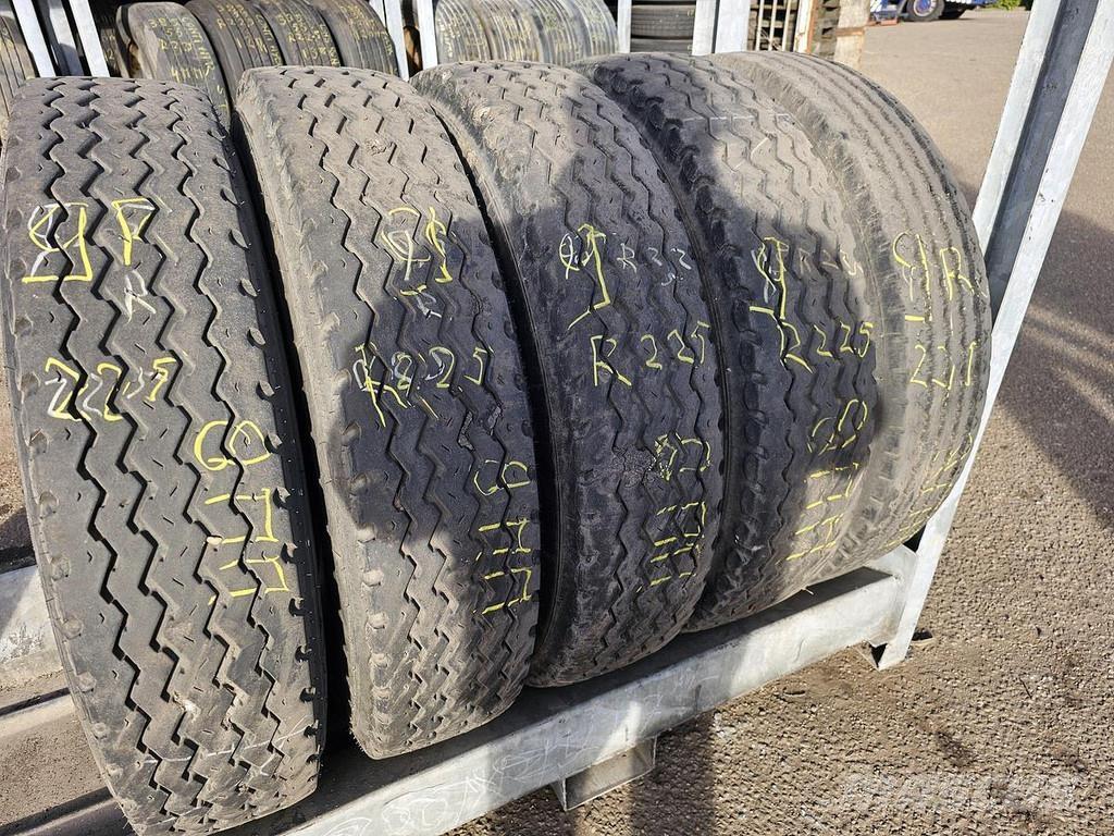 Uniroyal ENERGY Reboques de cortinas laterais