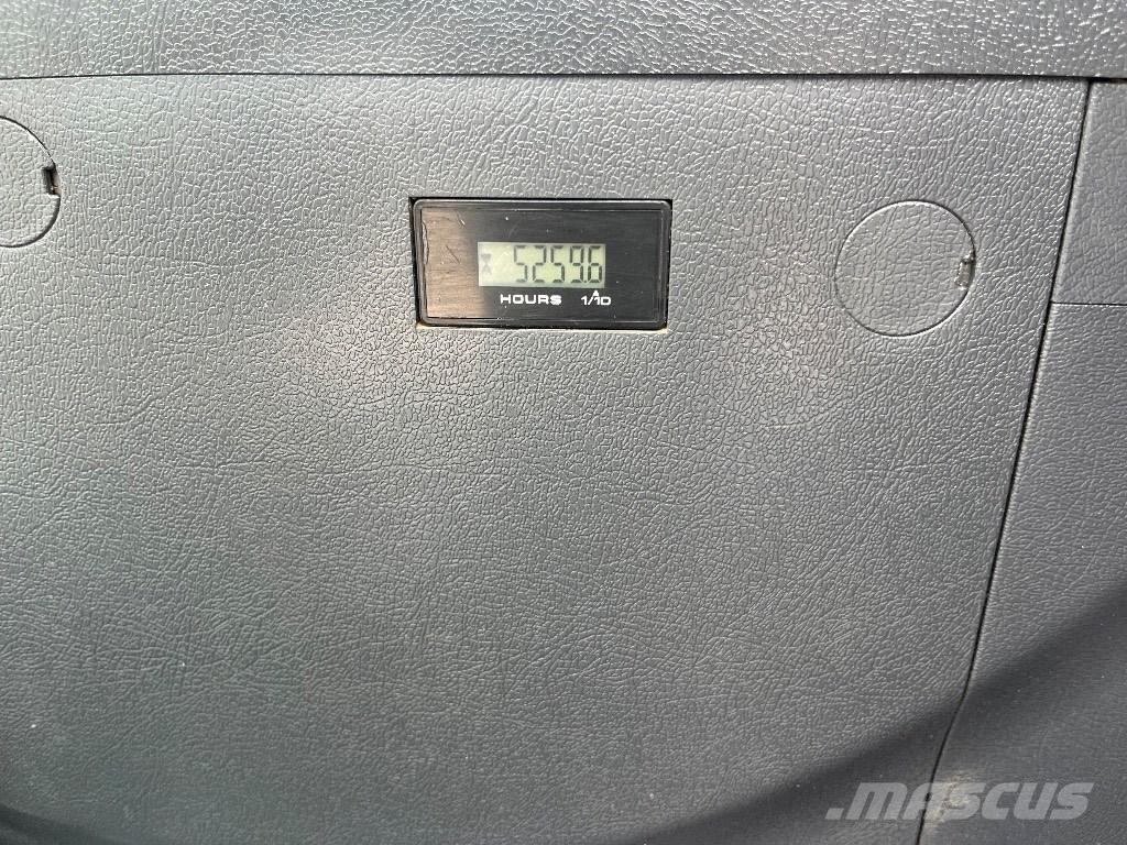 Hyundai HX140LC Escavadoras de rastos
