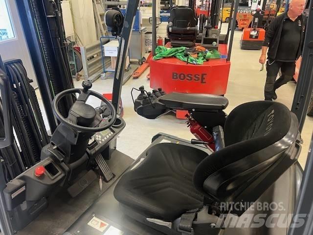 Toyota 8 FBEK 16 T Empilhadores eléctricos