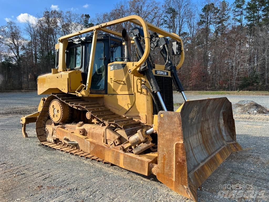 CAT D 6 T XL Dozers - Tratores rastos
