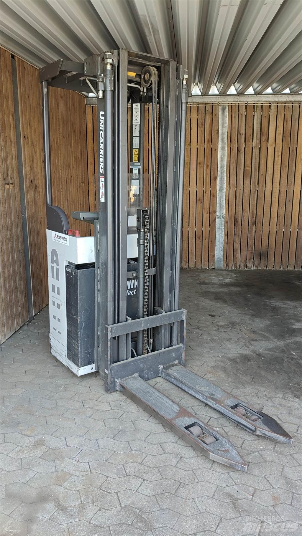 Atlet AJN160 Porta-paletes com plataforma