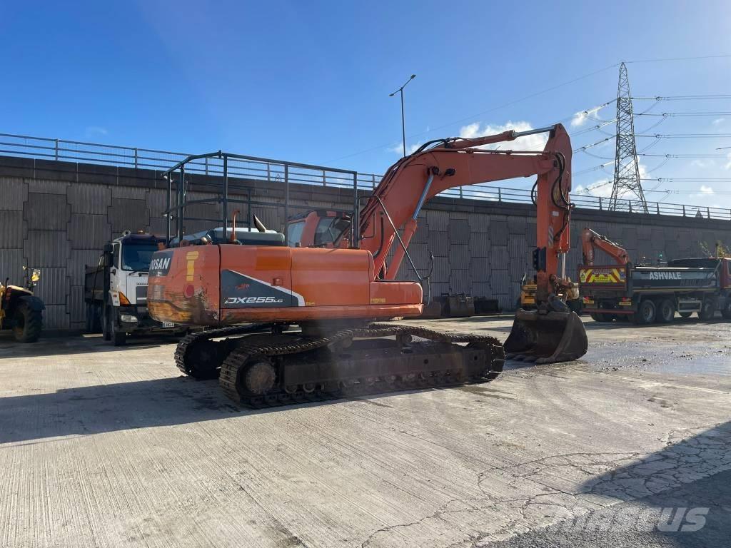 Doosan DX 255 LC Escavadoras de rastos